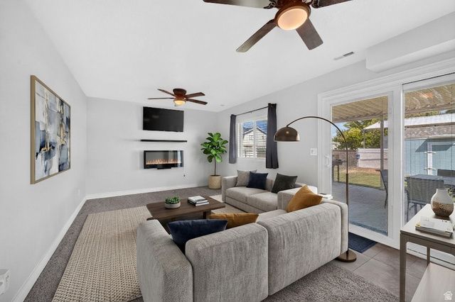 2432 W 1915 N, Clinton, UT 84015