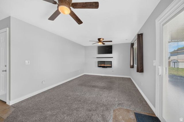 2432 W 1915 N, Clinton, UT 84015