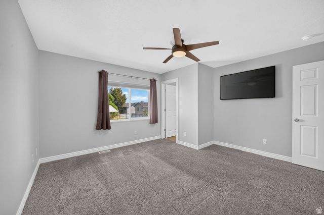 2432 W 1915 N, Clinton, UT 84015