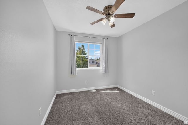 2432 W 1915 N, Clinton, UT 84015