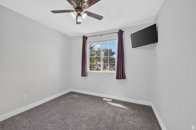 2432 W 1915 N, Clinton, UT 84015