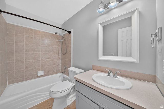 2432 W 1915 N, Clinton, UT 84015