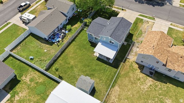 2432 W 1915 N, Clinton, UT 84015