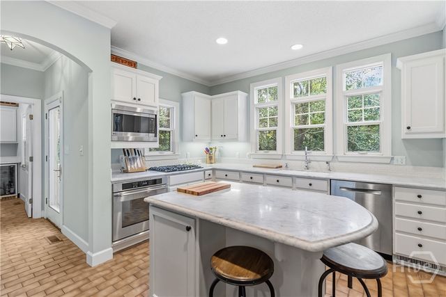 41 Grimball Point Road, Savannah, GA 31406