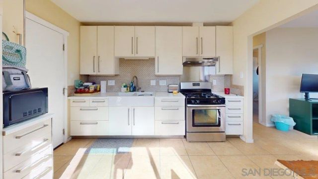 3346-48 Luna Ave., San Diego, CA 92117