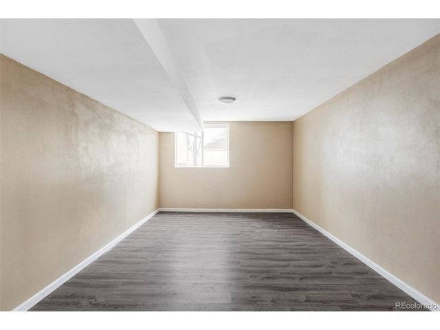 212 Mulligan Lake Dr, Mead, CO 80542