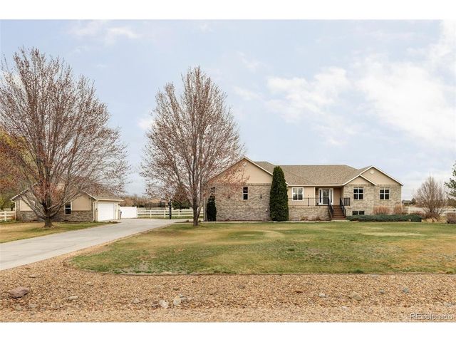 212 Mulligan Lake Dr, Mead, CO 80542