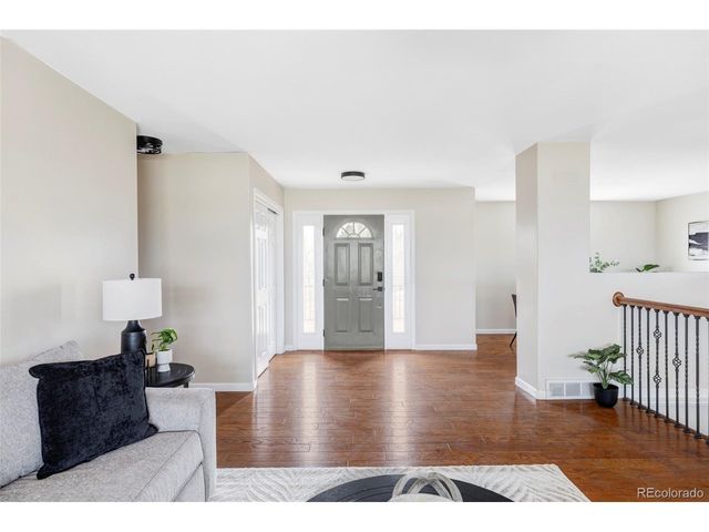212 Mulligan Lake Dr, Mead, CO 80542