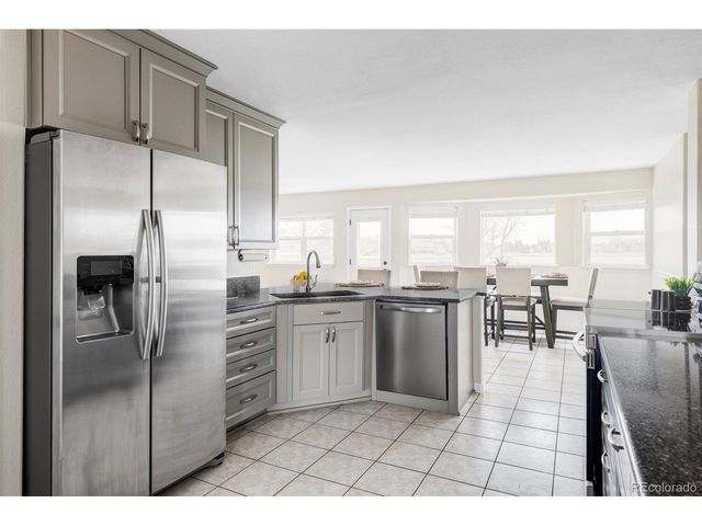 212 Mulligan Lake Dr, Mead, CO 80542