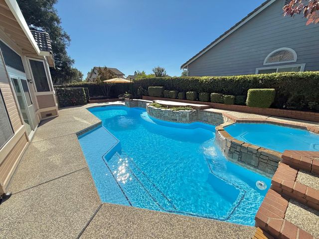 1423 Southwood Way, Roseville, CA 95747