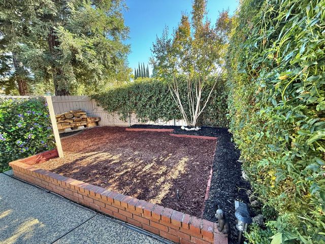 1423 Southwood Way, Roseville, CA 95747