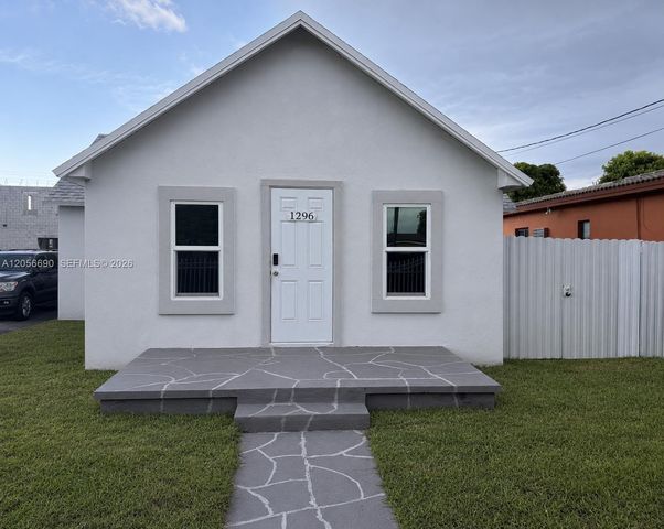 1296 NW 72nd St, Miami, FL 33147