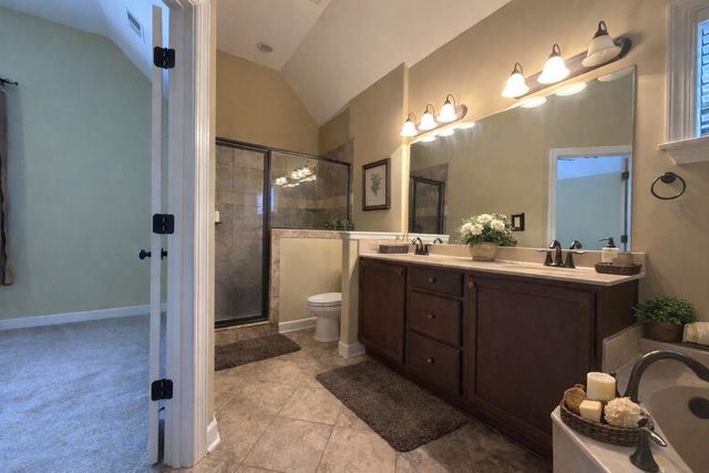 6845 LAGRANGE GROVE DR, Cordova, TN 38018