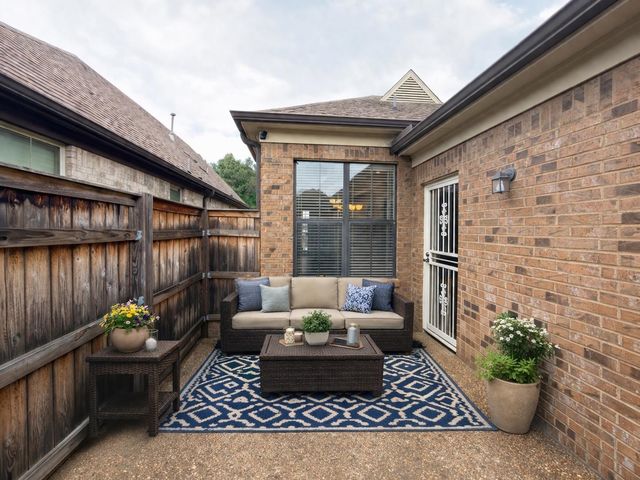 6845 LAGRANGE GROVE DR, Cordova, TN 38018