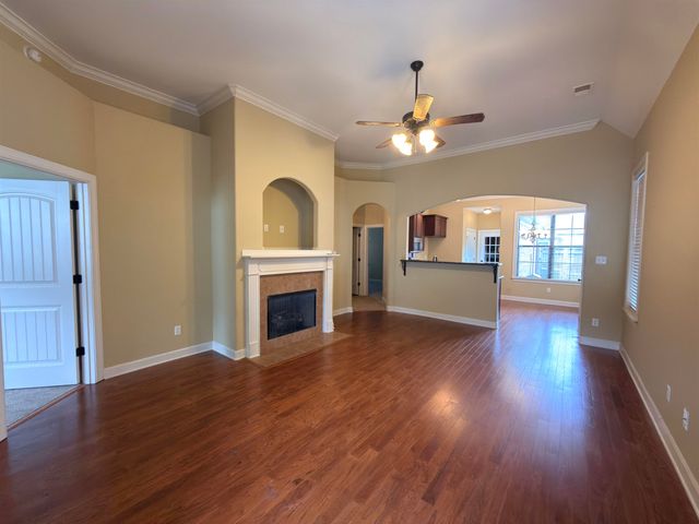 6845 LAGRANGE GROVE DR, Cordova, TN 38018