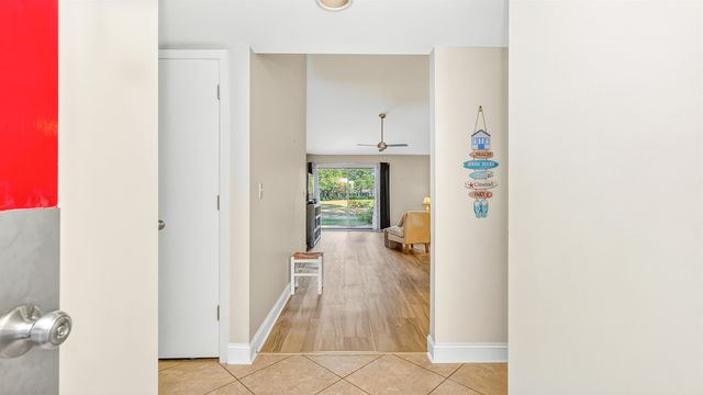 314 Tall Pines Way Unit 6-34, Pawleys Island, SC 29585