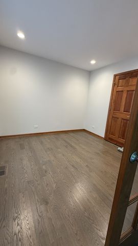 2841 Orange Brace Road, Riverwoods, IL 60015