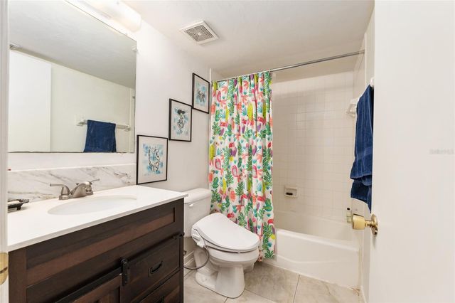 2360 SW ARCHER ROAD 811, Gainesville, FL 32608
