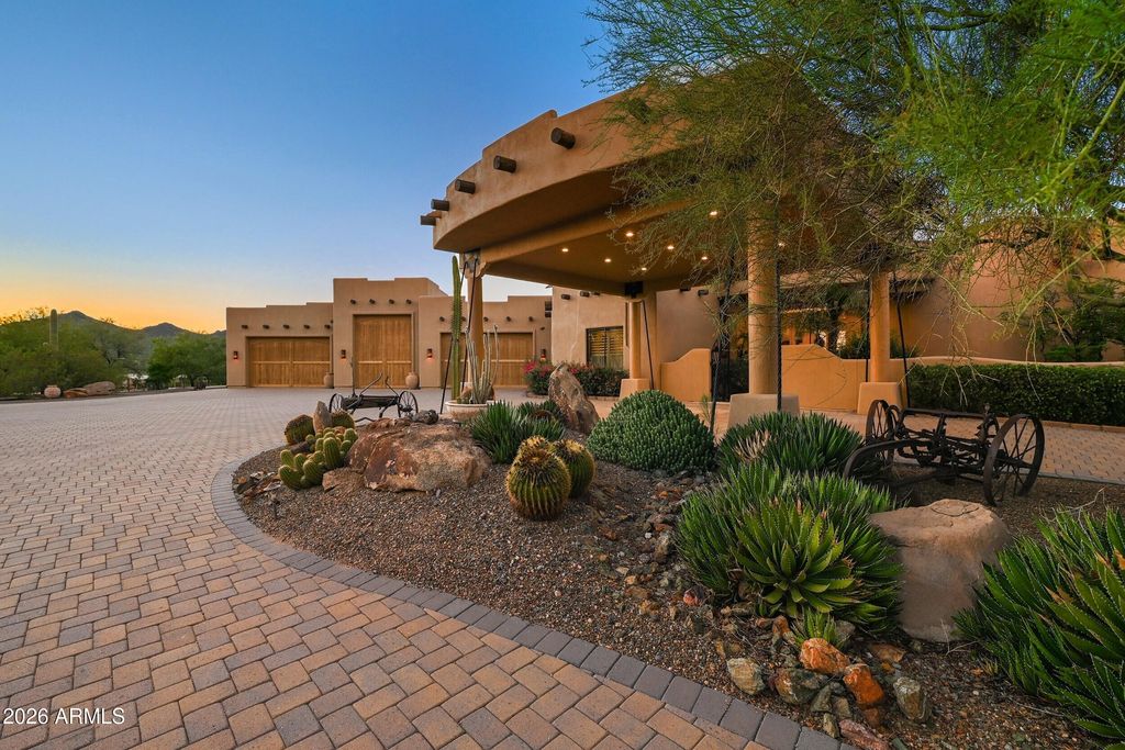 40025 N SPUR CROSS Road, Cave Creek, AZ 85331 — photo 5