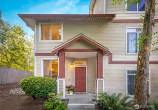14816 29th Avenue W #B101, Lynnwood, WA 98087