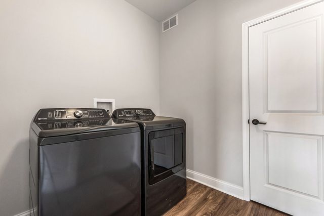 2206 Maggie Lane, Sycamore, IL 60178