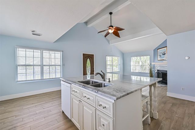1578 Railroad Avenue, San Leon, TX 77539
