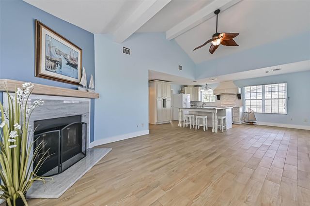 1578 Railroad Avenue, San Leon, TX 77539