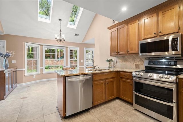3473 Chastain Lakes Drive NW, Kennesaw, GA 30144