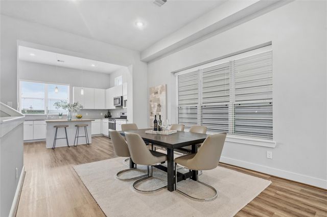 1254 N Post Oak Road A, Houston, TX 77055
