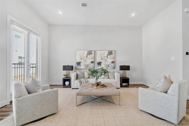 1254 N Post Oak Road A, Houston, TX 77055