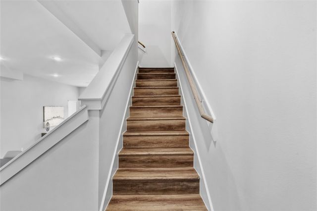 1254 N Post Oak Road A, Houston, TX 77055