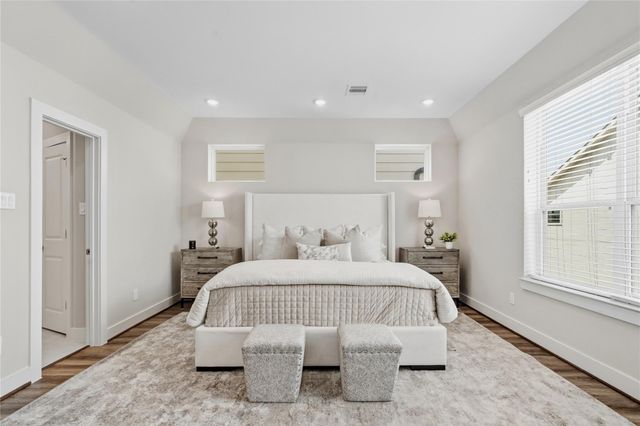 1254 N Post Oak Road A, Houston, TX 77055