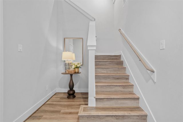 1254 N Post Oak Road A, Houston, TX 77055