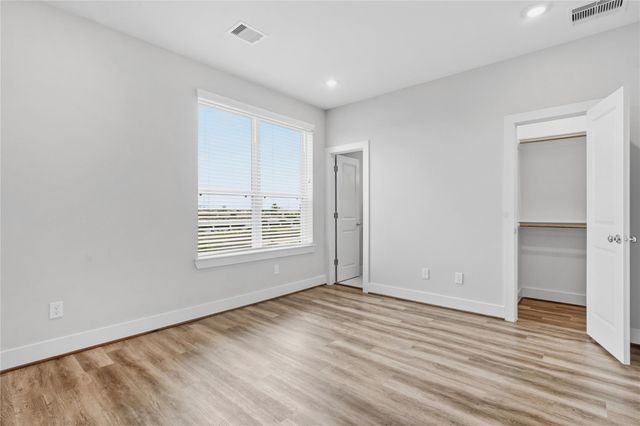 1254 N Post Oak Road A, Houston, TX 77055