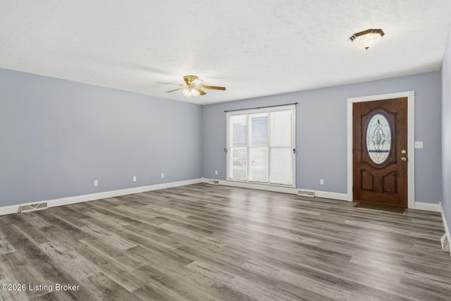 533 Hanging Rock Rd, Leitchfield, KY 42754