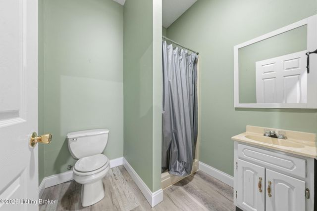 533 Hanging Rock Rd, Leitchfield, KY 42754