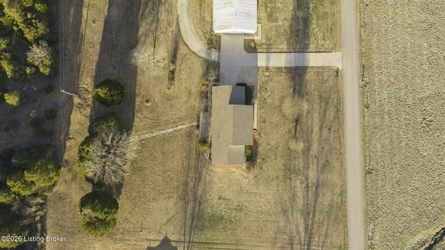 533 Hanging Rock Rd, Leitchfield, KY 42754