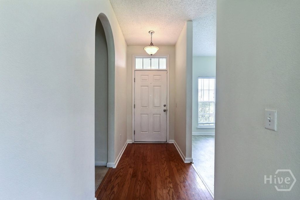 Image 25 of property listing at 20 Evergreen Oak Drive, Richmond Hill, GA 31324