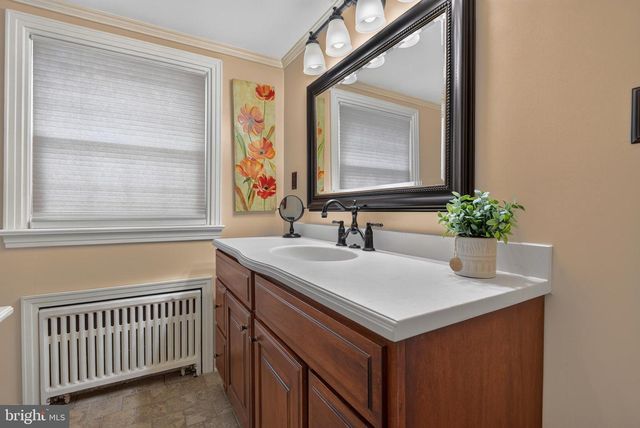 1982 STERLING PL, Lancaster, PA 17601