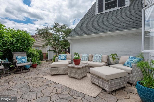 1982 STERLING PL, Lancaster, PA 17601