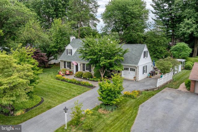 1982 STERLING PL, Lancaster, PA 17601