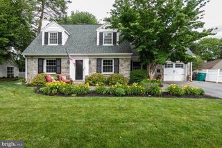 1982 STERLING PL, Lancaster, PA 17601