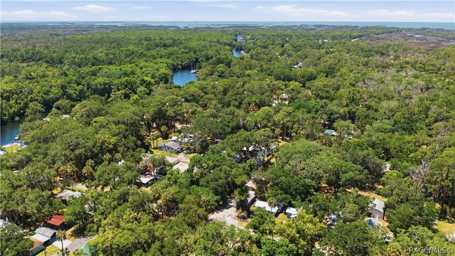 7 61st Street, Yankeetown, FL 34498