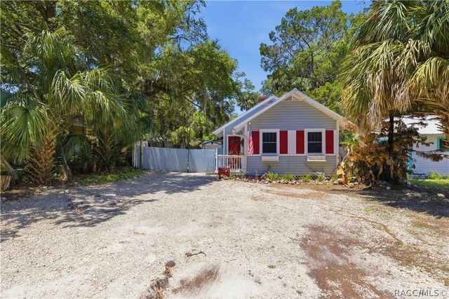 7 61st Street, Yankeetown, FL 34498