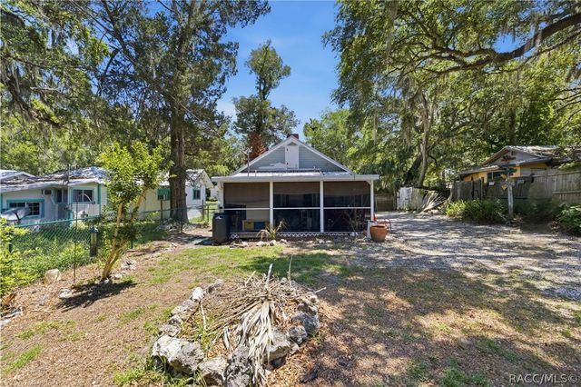 7 61st Street, Yankeetown, FL 34498