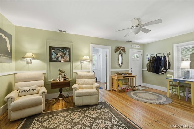 7 61st Street, Yankeetown, FL 34498