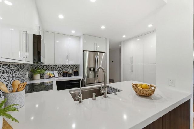 1350 Fairway Entrance Drive, San Jose, CA 95131