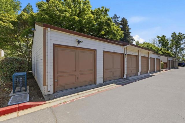 1350 Fairway Entrance Drive, San Jose, CA 95131