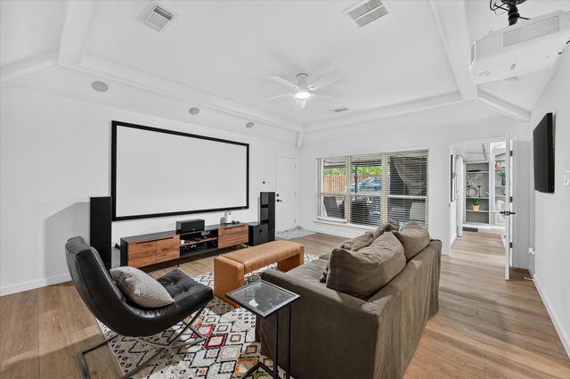 1505 Canyon Oaks Drive, Irving, TX 75061