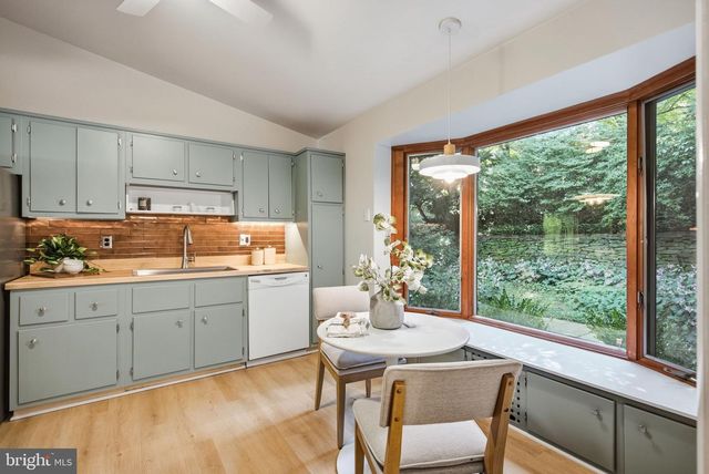 3510 FREDERICK PL, Kensington, MD 20895